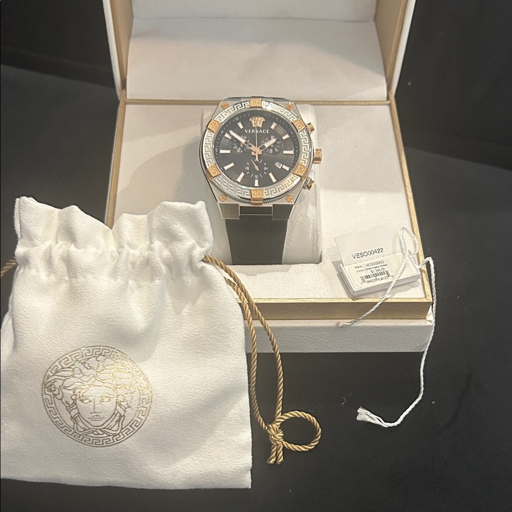 Versace Men's Watch in Black and Gold - Picture 2 of 9